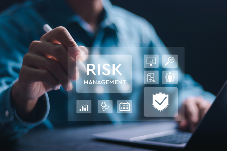 4.Risk & Compliance Management